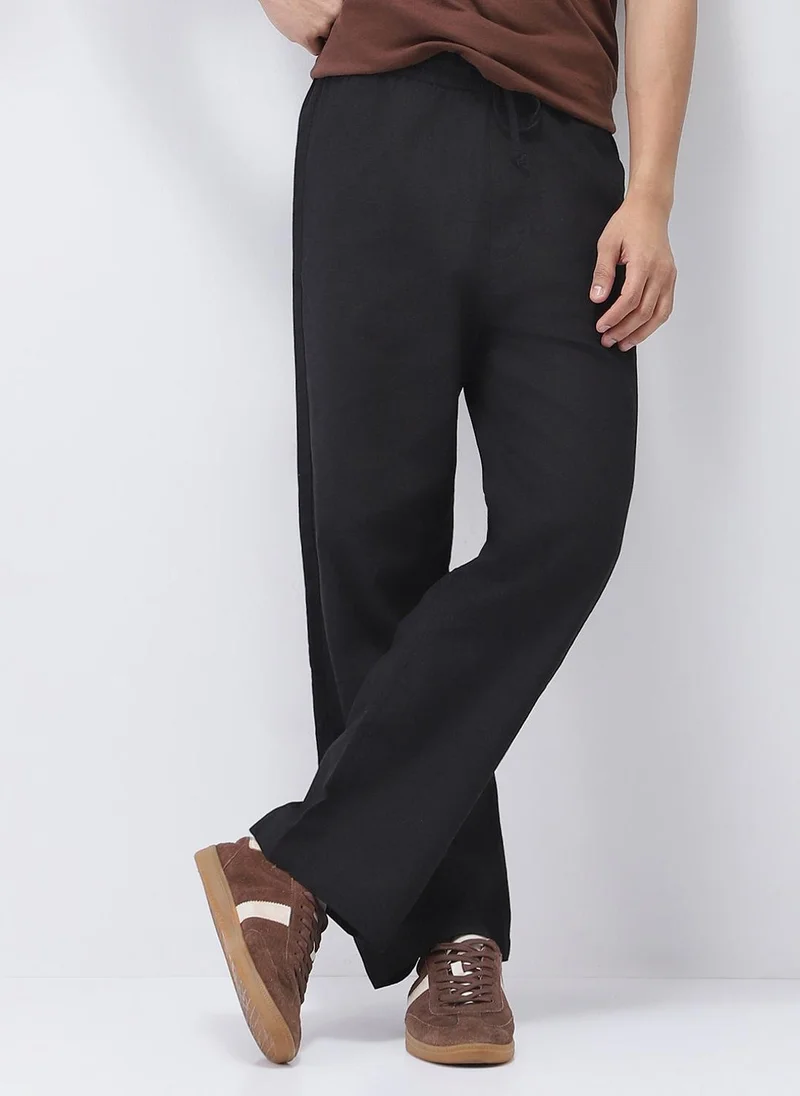 Urbano Fashion Men's Black Loose Fit Solid Linen Blend Trousers Non-Stretchable